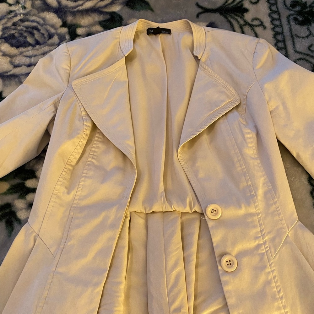 Bebe short Ladies Jacket. - Picture 6 of 11